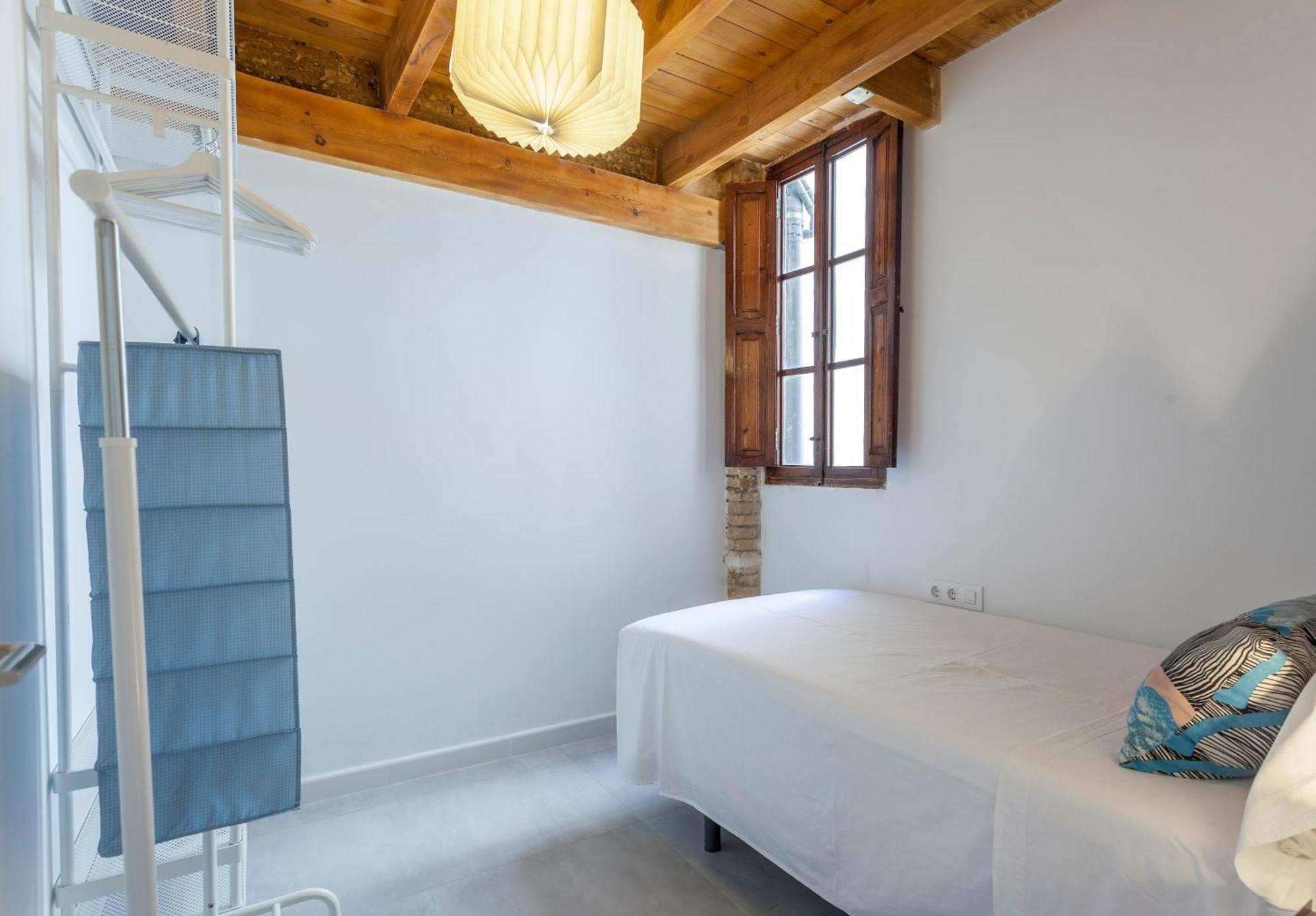 Mediterranean Gem Getaway Valenza Esterno foto